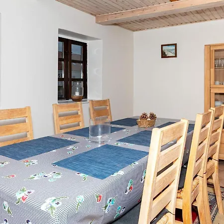6 Person In Logstor-by Traum Logstor